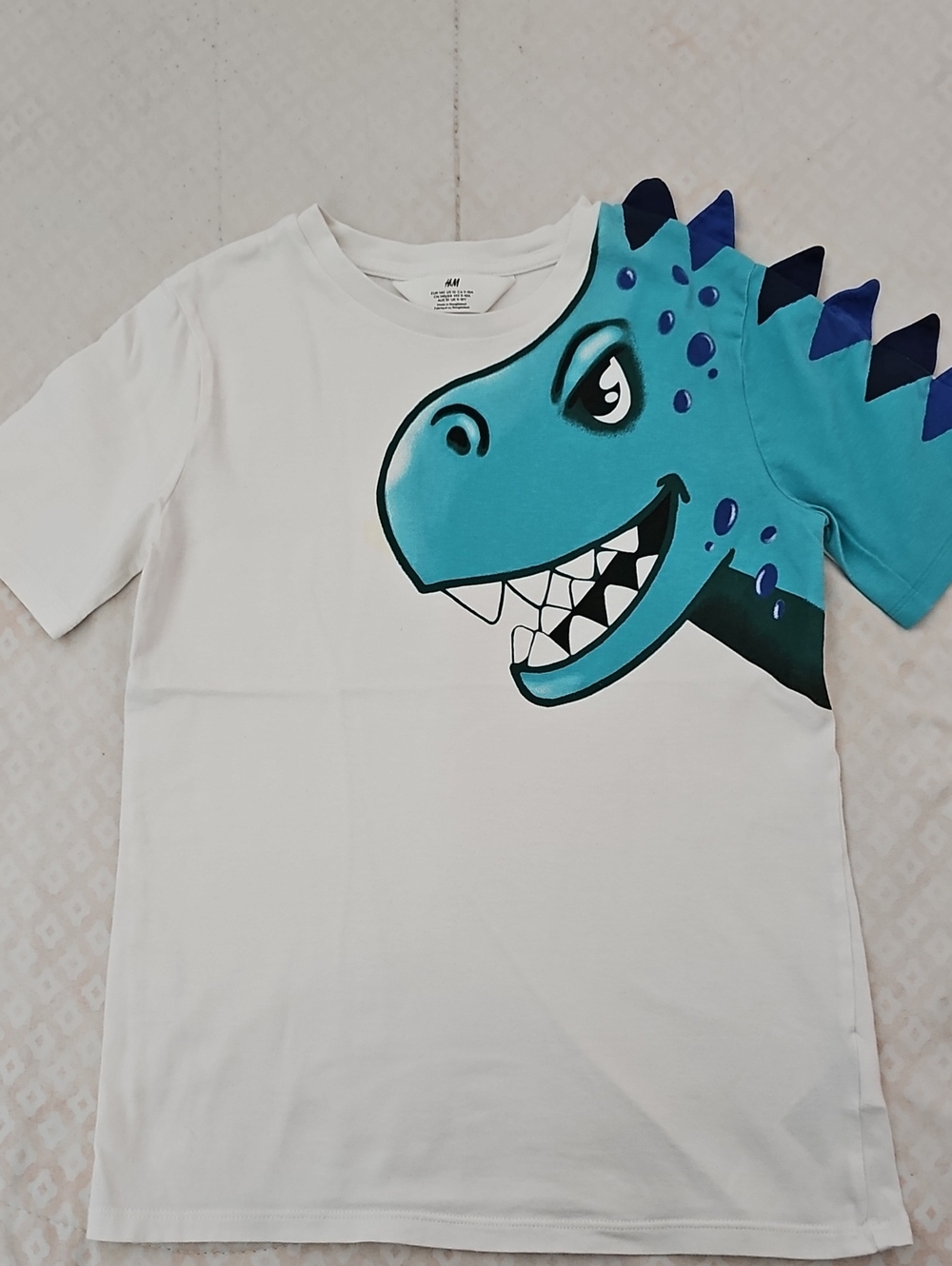Bundle Of 11 Graphic Tees - Picture 4 of 12